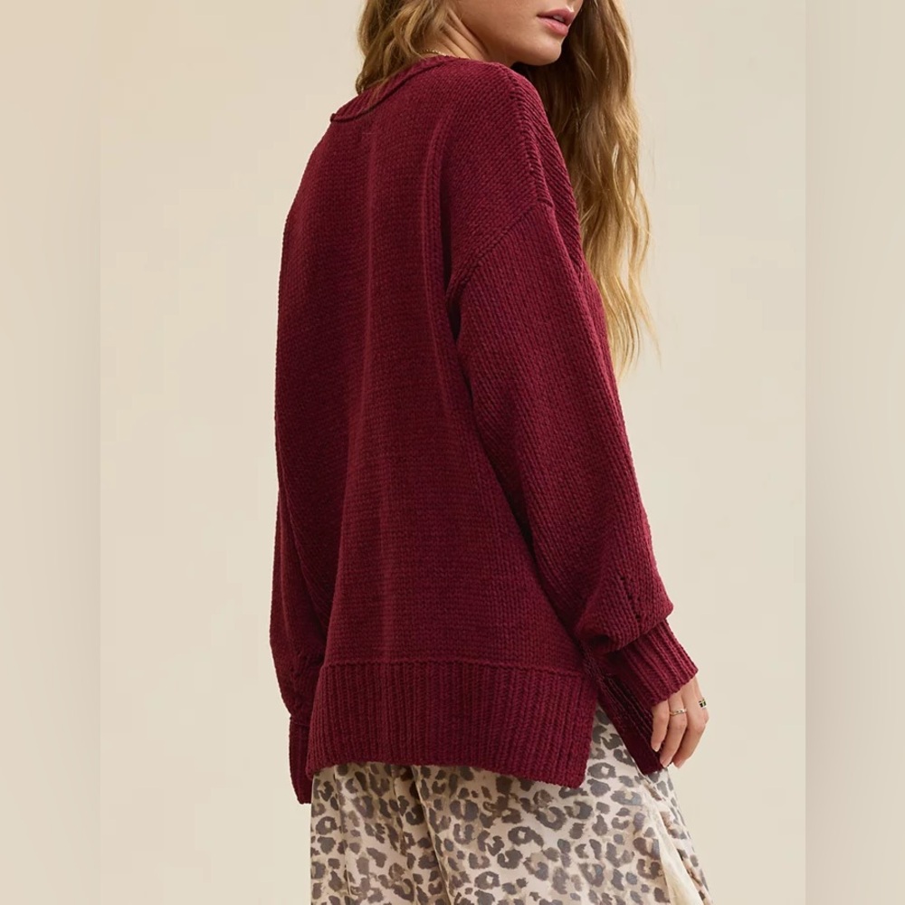 NWT Aeries Like Candy Crew Neck Chenelle Sweater In Deep Cherry Size Small